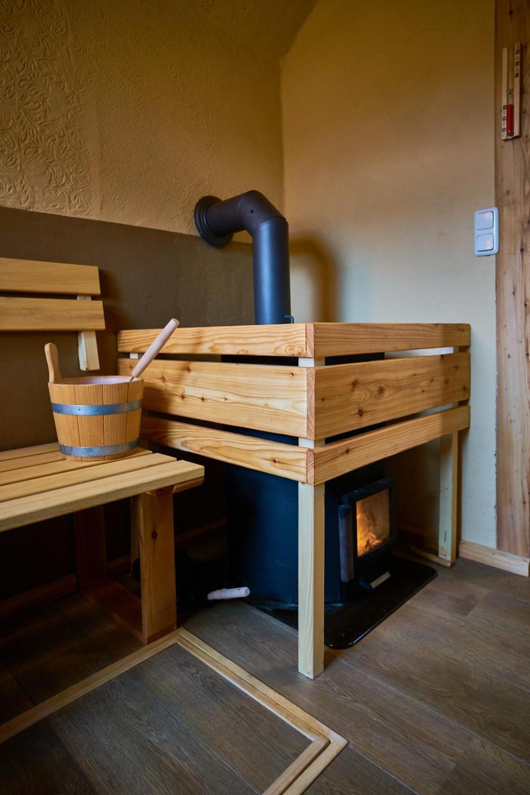 Hotel Olbernhau Mit Sauna - Kleines Landhotel Zur Ofenschenke Экстерьер фото